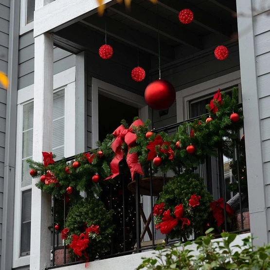 Xmas Lights Store -Xmas Lights Store lifestyle garland unlit 9x14 1